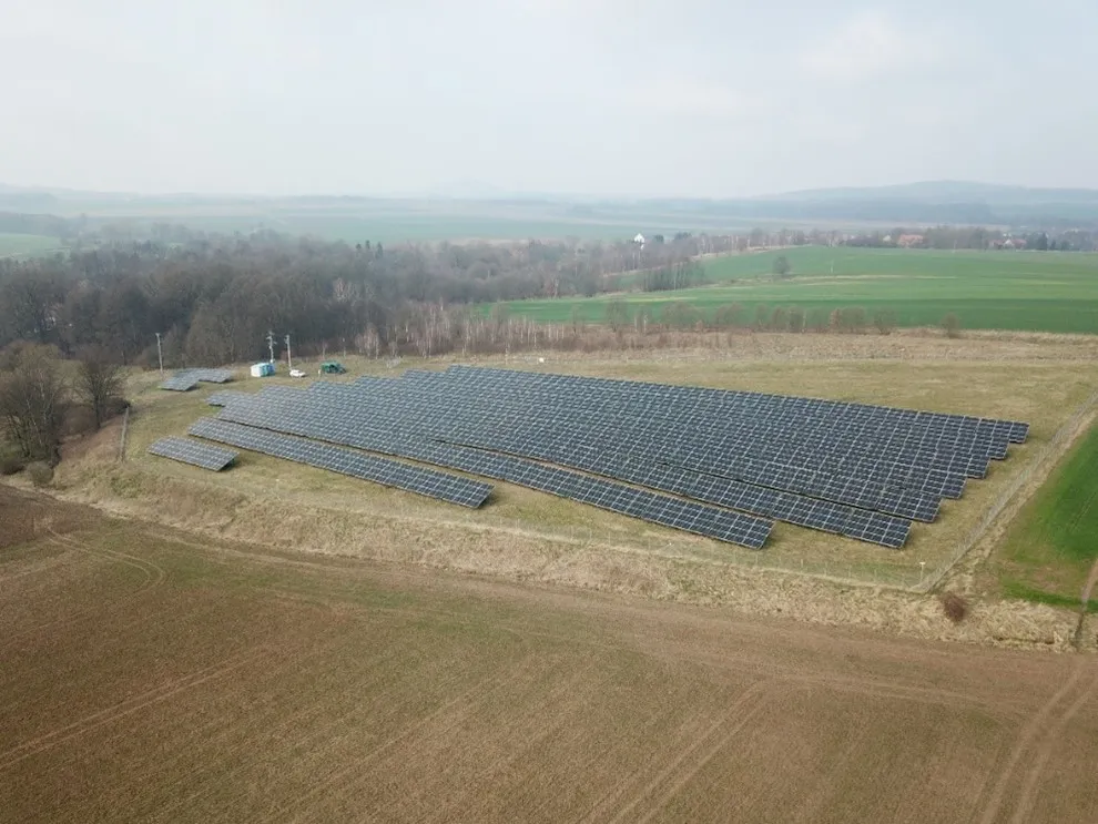 Elektrownia Pielgrzymka — widok farmy fotowoltaicznej